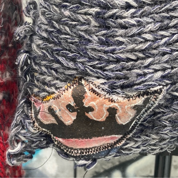 Unique Deconstructed TSE Sweater - Picture 13 of 16